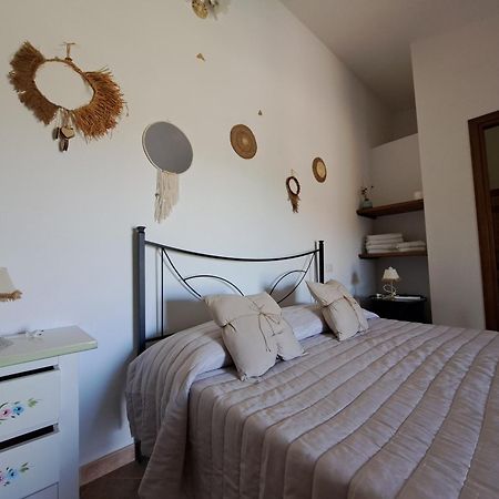 Greuli Agriturismo Lu Nodu מראה חיצוני תמונה