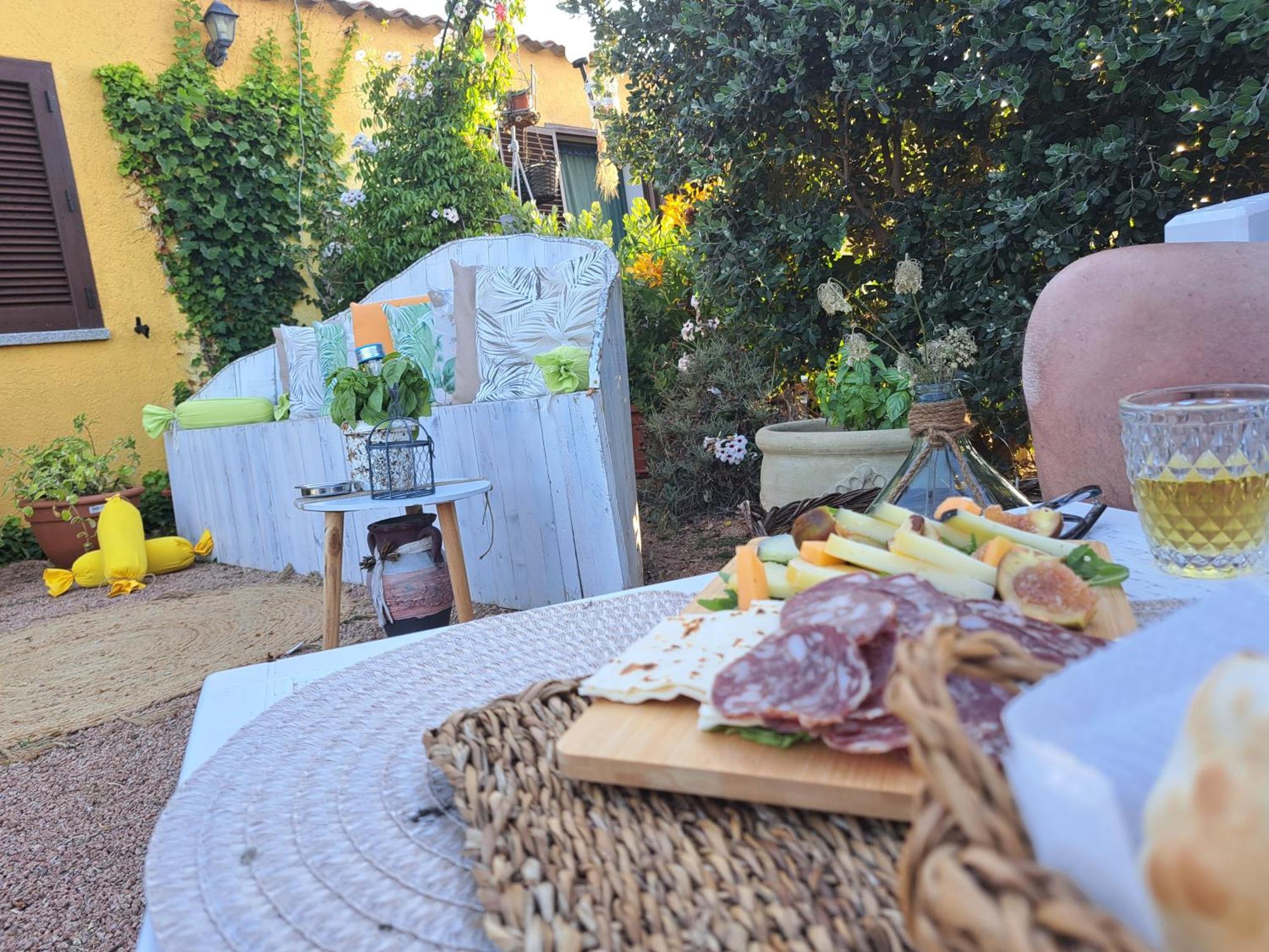 Greuli Agriturismo Lu Nodu מראה חיצוני תמונה