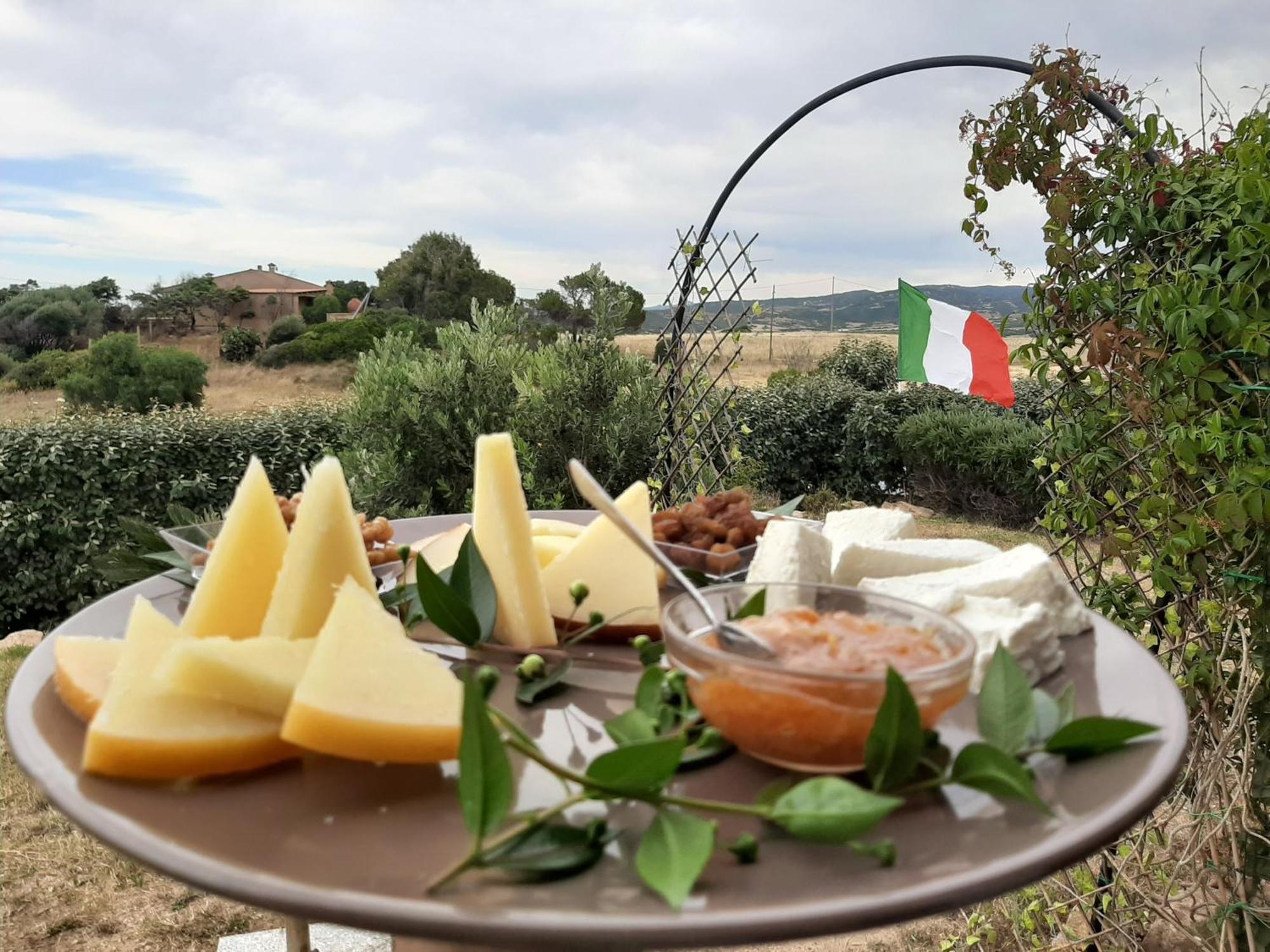 Greuli Agriturismo Lu Nodu מראה חיצוני תמונה