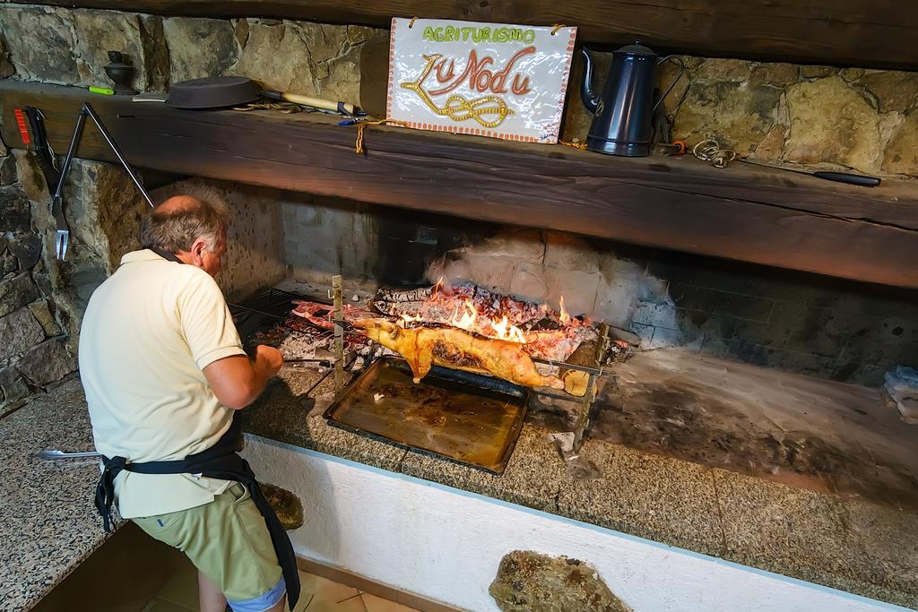 Greuli Agriturismo Lu Nodu מראה חיצוני תמונה